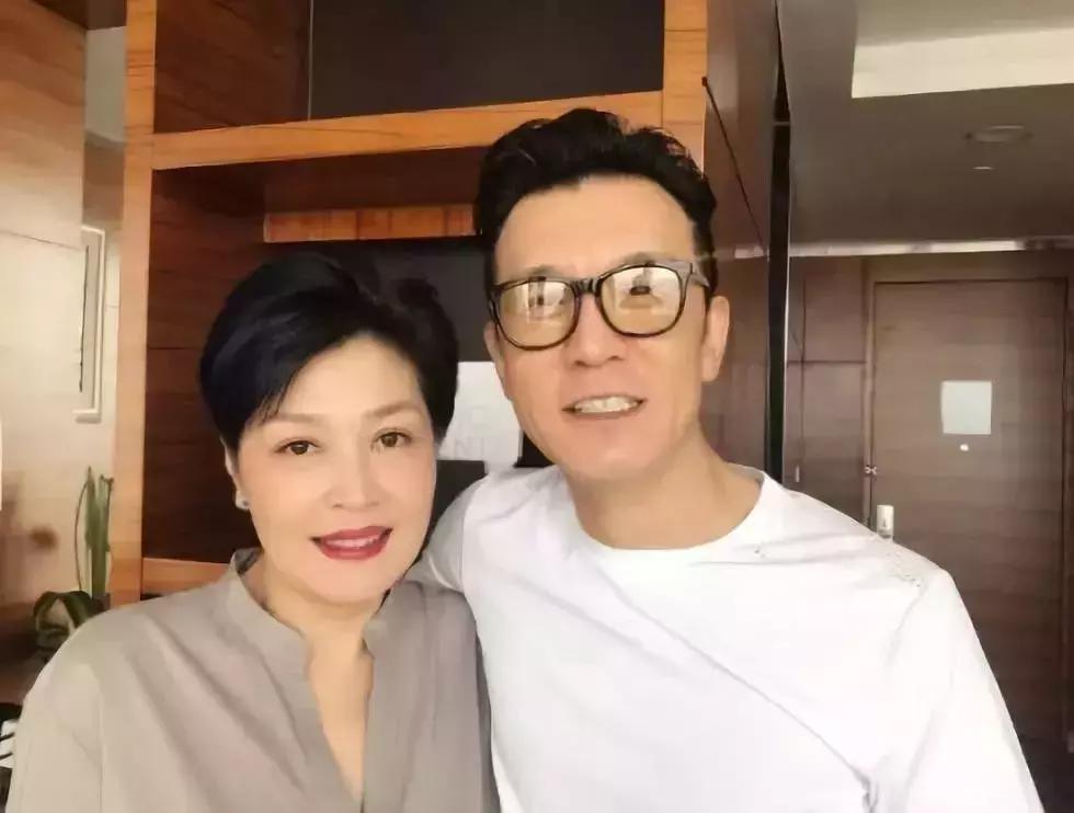 李咏死前对妻子说的话,李咏对妻子的一封信