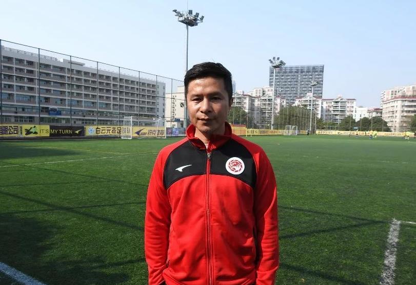 前国足球星彭伟国近况，曾公然招妓被抓获，现是足协官员