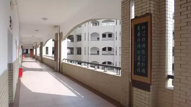 想去华英学校读书有什么办法,入读华英学校