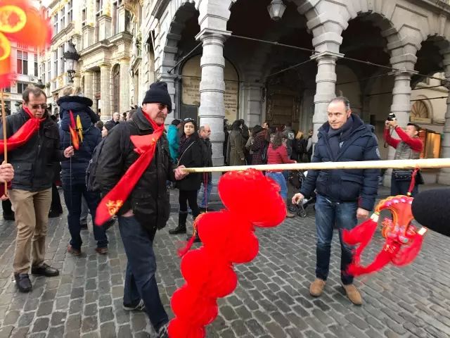 从中国开车来巴黎,从中国开车到欧洲