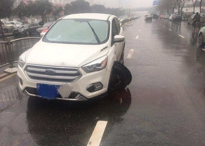 福特翼虎对比大众途观,新款福特翼虎对比老款途观