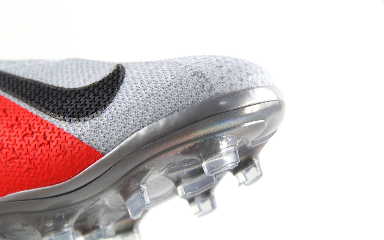 耐克暗煞phantomvsn2t,中场大师足球