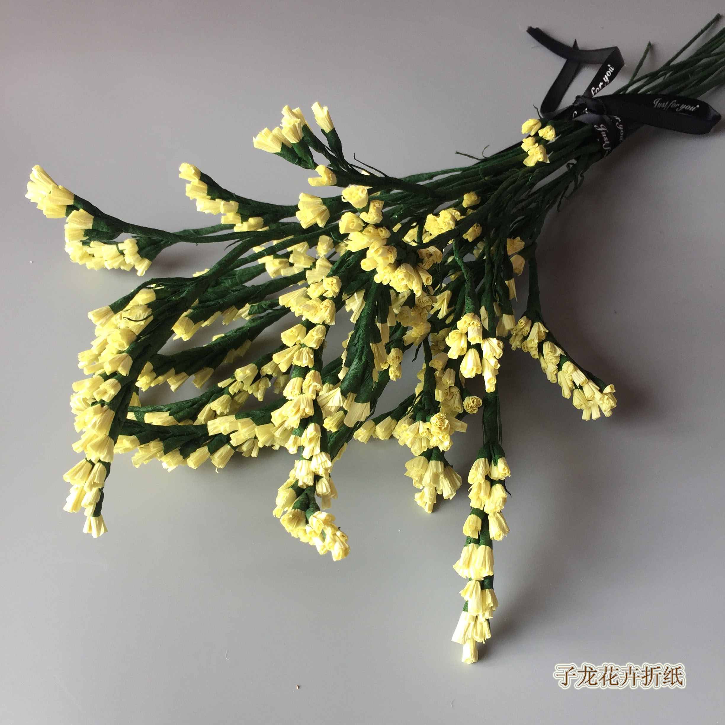 折纸花束教程简单,勿忘我皱纹纸花朵做法大全