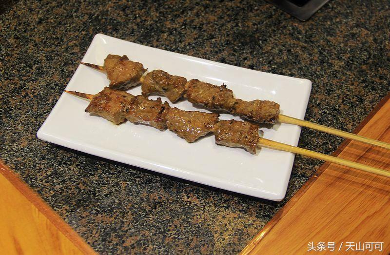 乌鲁木齐新疆传统烤鱼,新疆烤鱼哪种鱼好吃