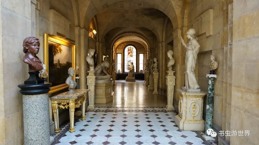 霍华德城堡庄园,布莱德赫德庄园真实生活