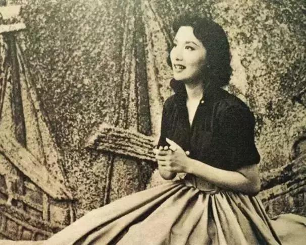 金庸评价最经典小龙女,金庸最美女人是谁