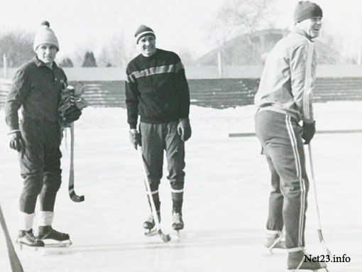足球运动中的两翼齐飞,足球运动员转行解说