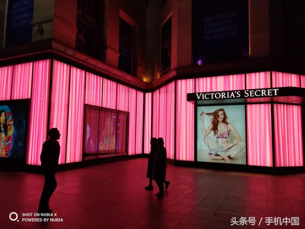 努比亚x星空典藏版双屏交互,努比亚x试玩