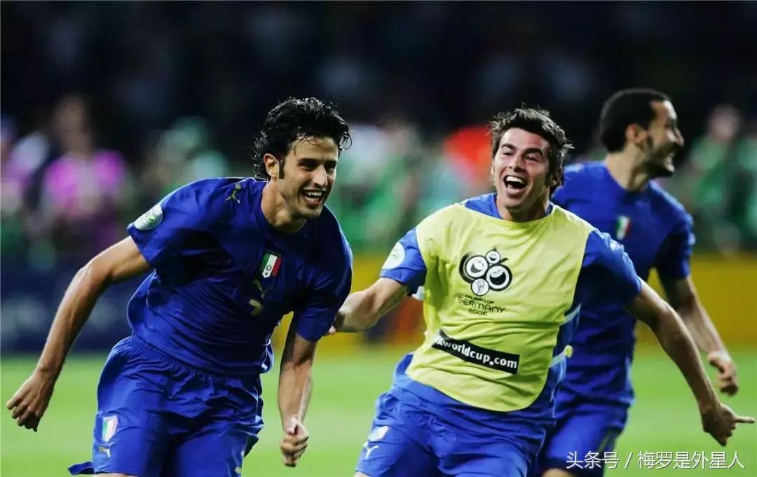 足球是男人玩的,足球是男生的浪漫