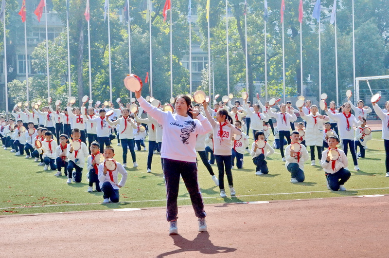恩施市实验小学足球比赛,建始县实验小学2023运动会