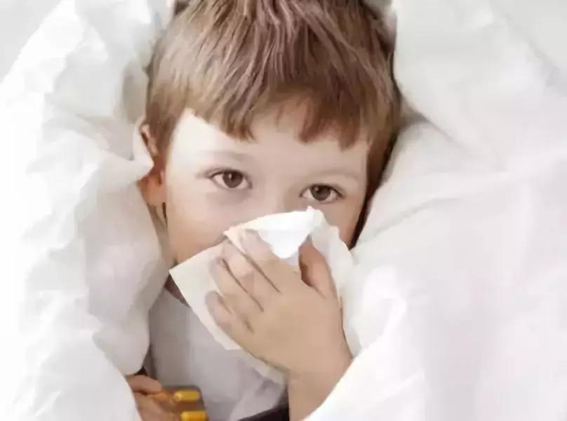 母乳宝宝咳嗽妈妈吃什么好得快,哺乳期孩子咳嗽妈妈吃药有用吗