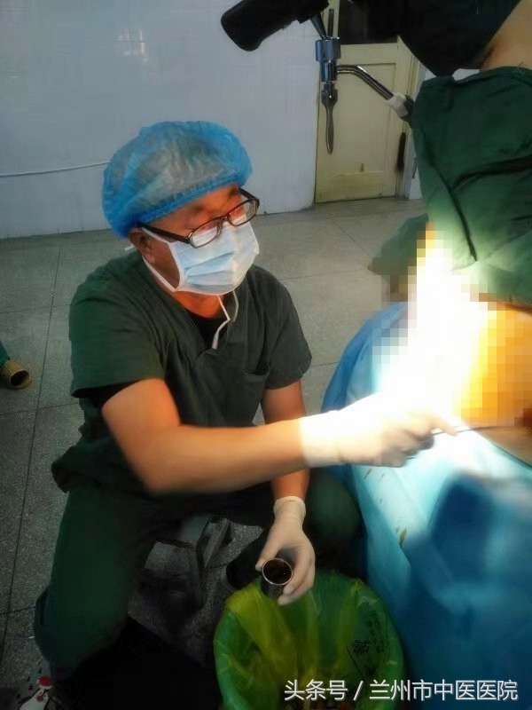 专心治痔三十年,专心治痔传递大爱