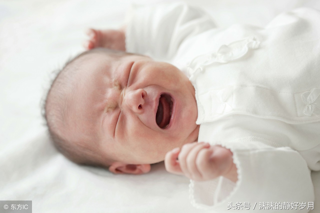 宝宝从新生到满月，发生好多神奇变化；让妈妈目不暇接、欢喜不断