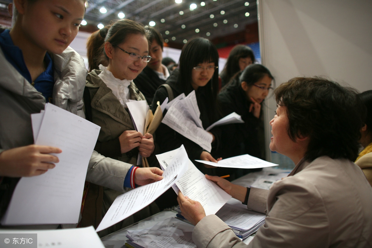 中专学生可以报考卫生学院吗,中职医药卫生类招聘