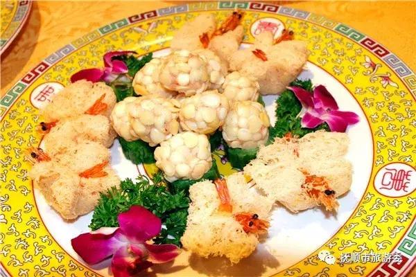 抚顺满族八大碗去哪里吃,满族美食八碟八碗