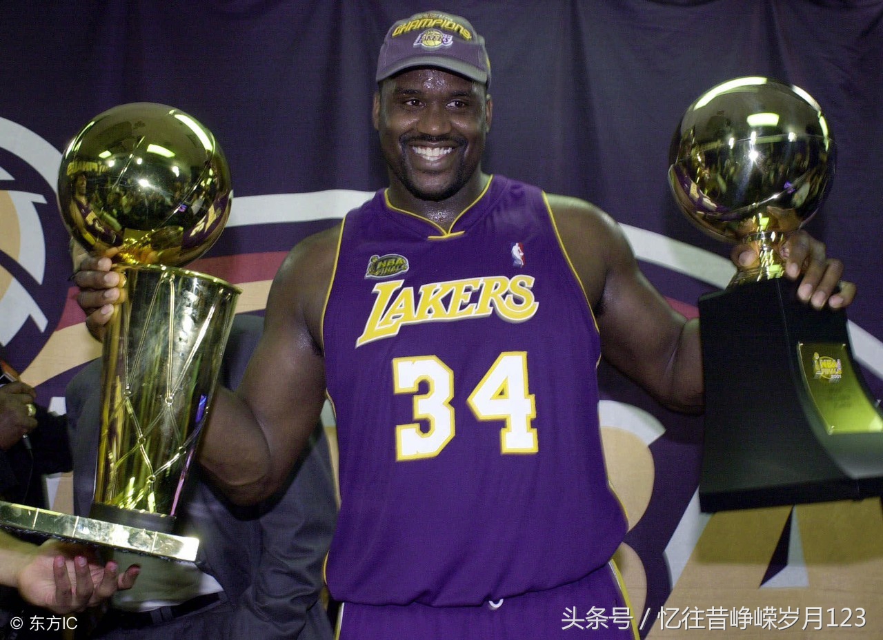 乔丹十次得分王最佳防守一阵,奥尼尔说乔丹砍分