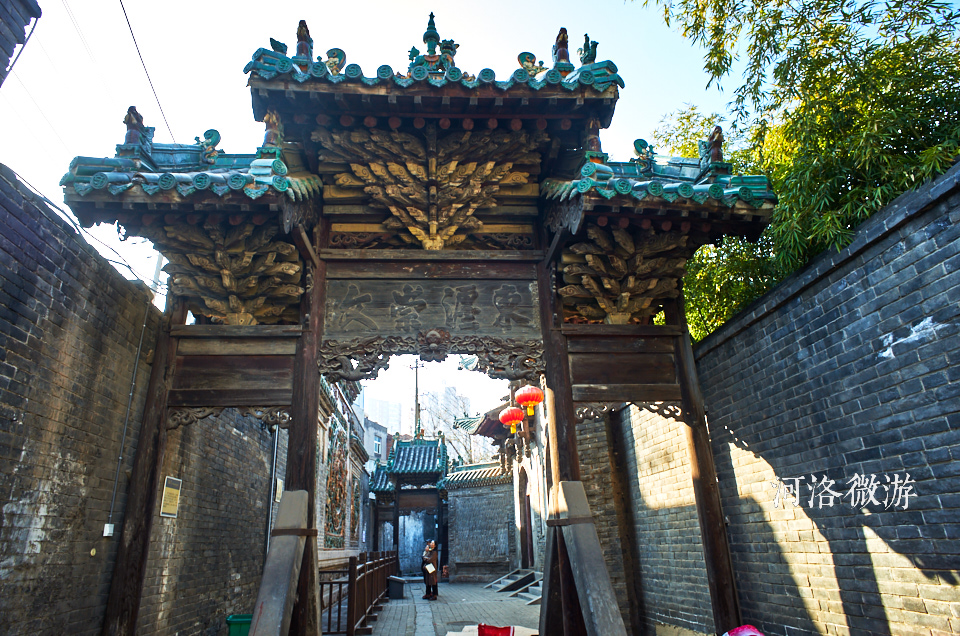 全是真迹！三雕精妙鲜有匹敌，琉璃照壁举国可数，如今承载更多