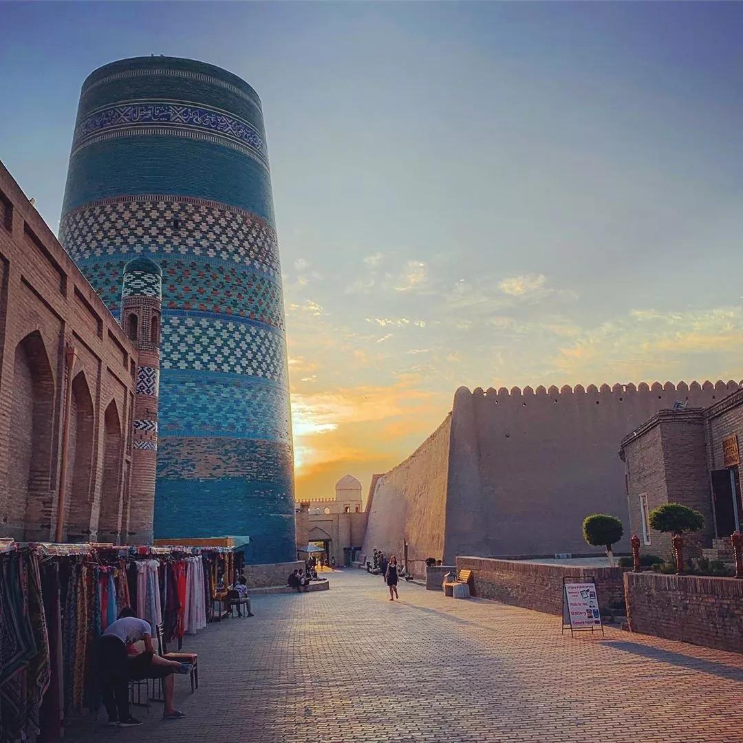 免隔离免签国家旅游推荐,免签国家白本护照直接去