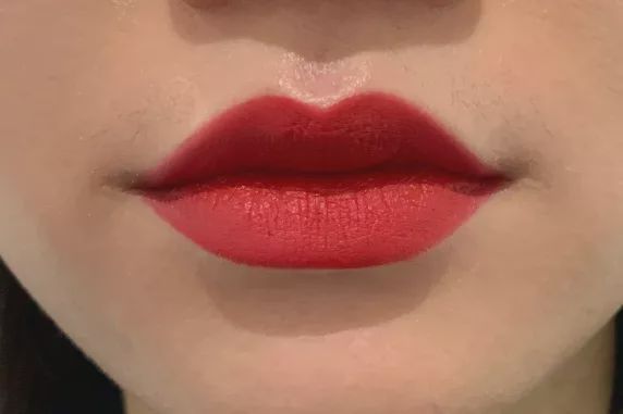 正红色的口红哪种最好用,无滤镜口红哪种好用女士