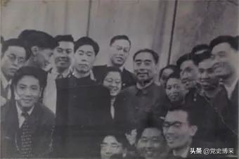 最后一次赴苏，苏联国防部长妄言要搞掉毛*东泽**，周恩来勃然大怒