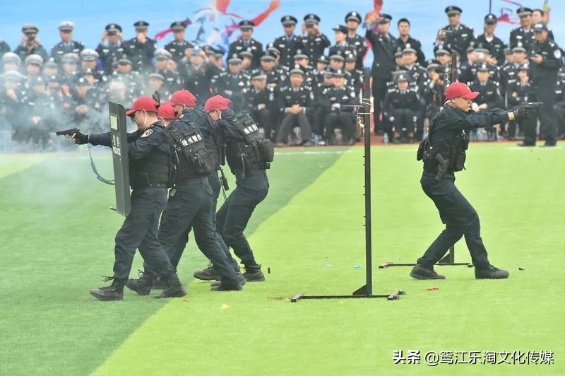梧州公安演练,全市公安特警比武开幕式