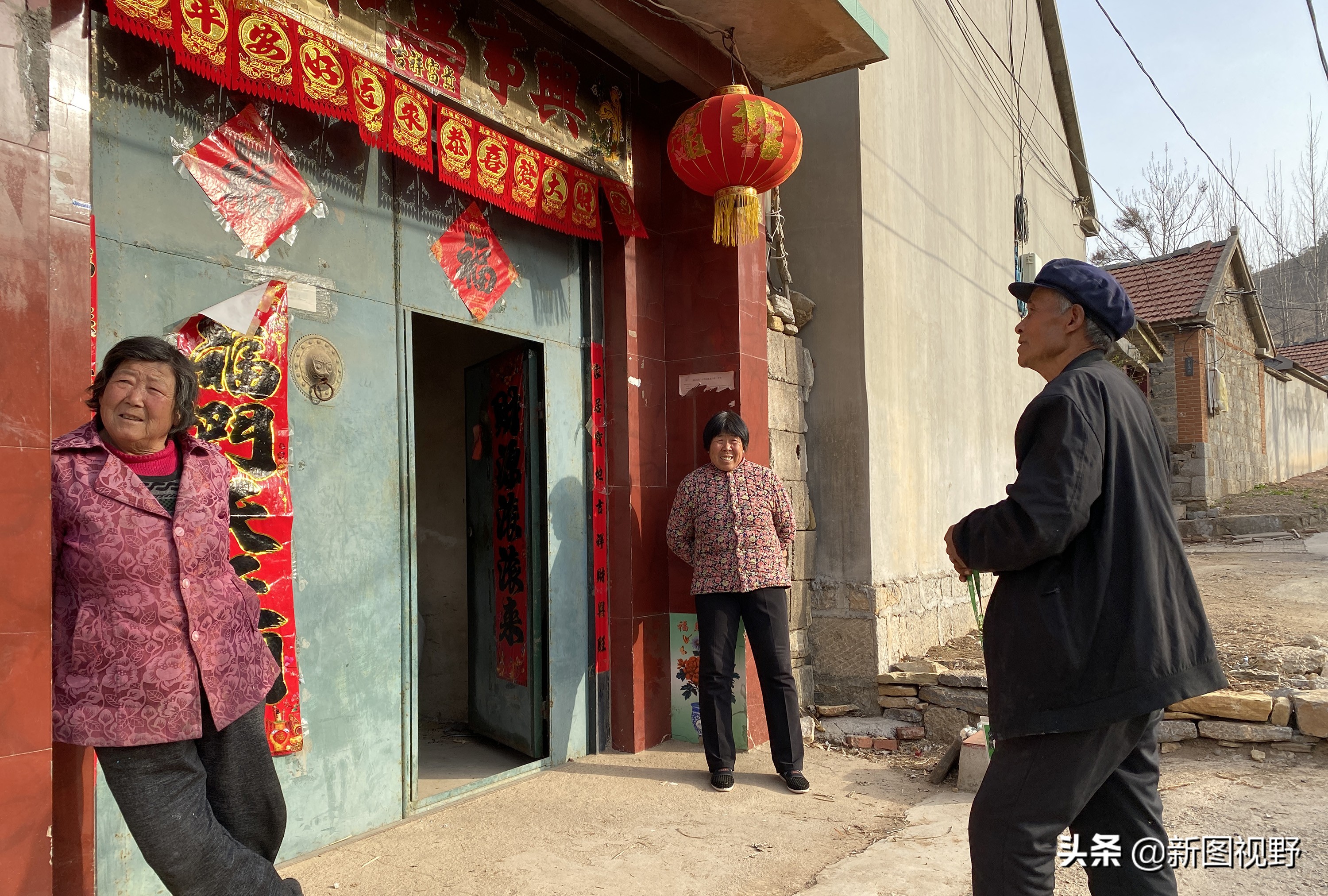 山村游玩，200元买大爷两箱“老酒”，帮我鉴定下是否中奖了