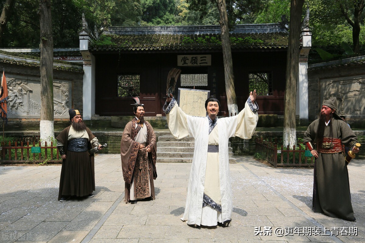 袁阔成的评书三国演义40回完整版,袁阔成的评书三国11回