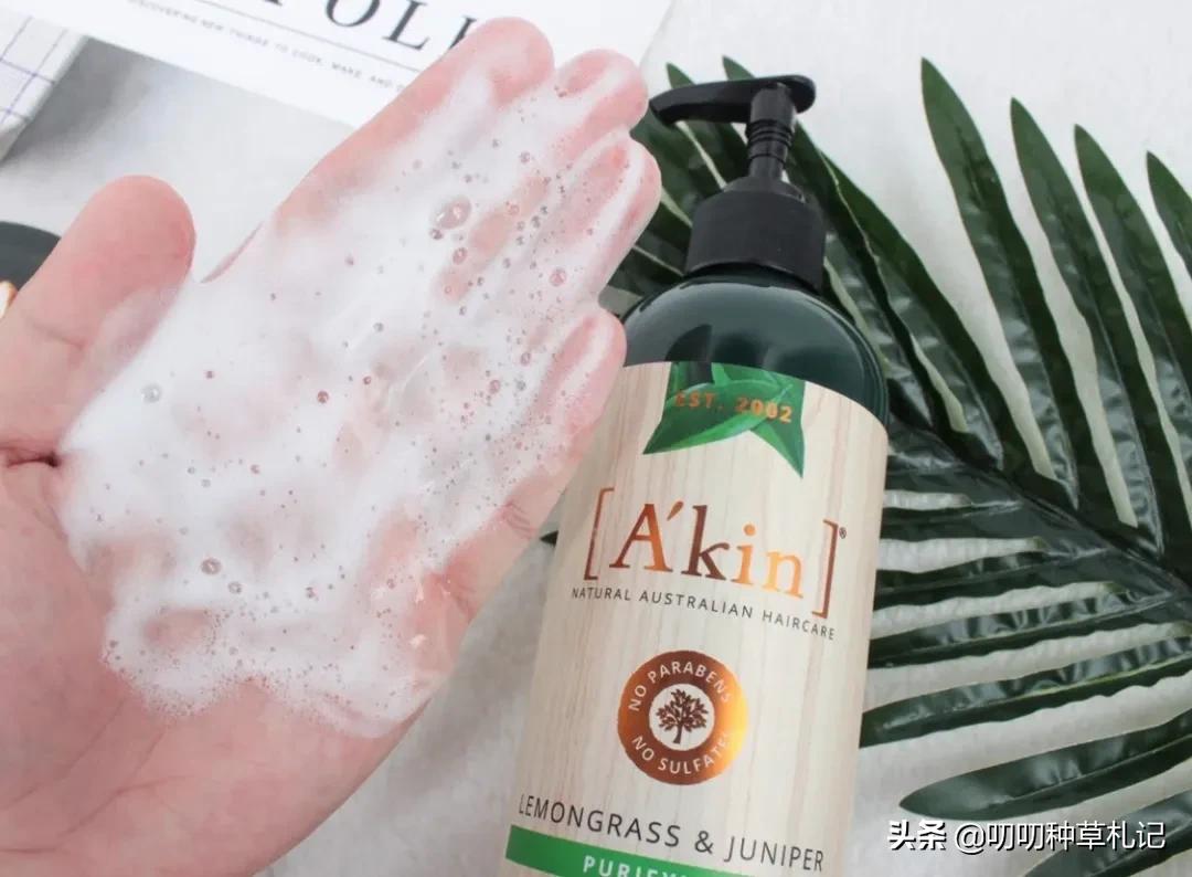 什么样的洗发水好用不会掉发,怎么根据头发发质来选发型