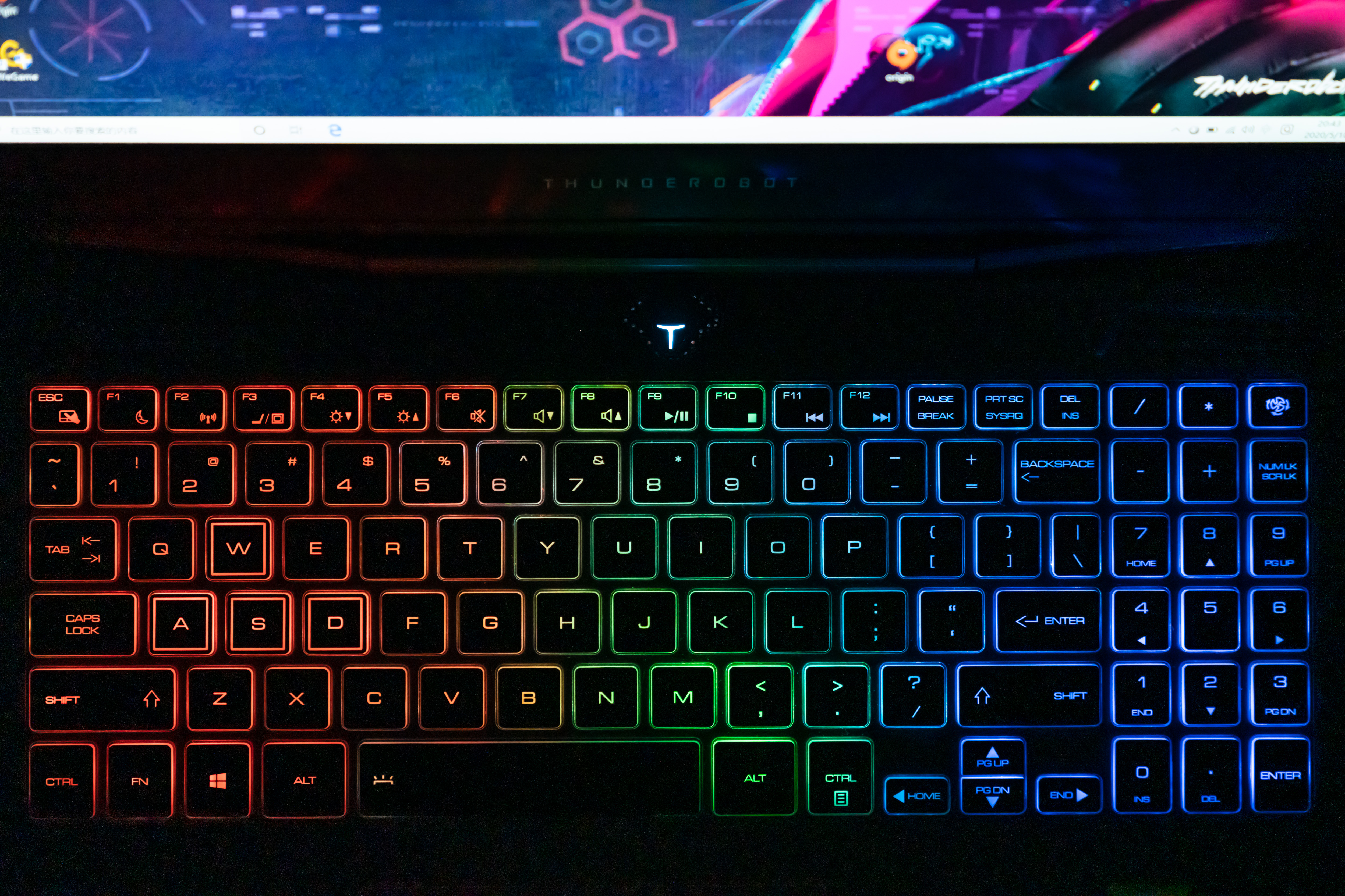 雷神911pro高端笔记本,雷神911pro可以玩的游戏