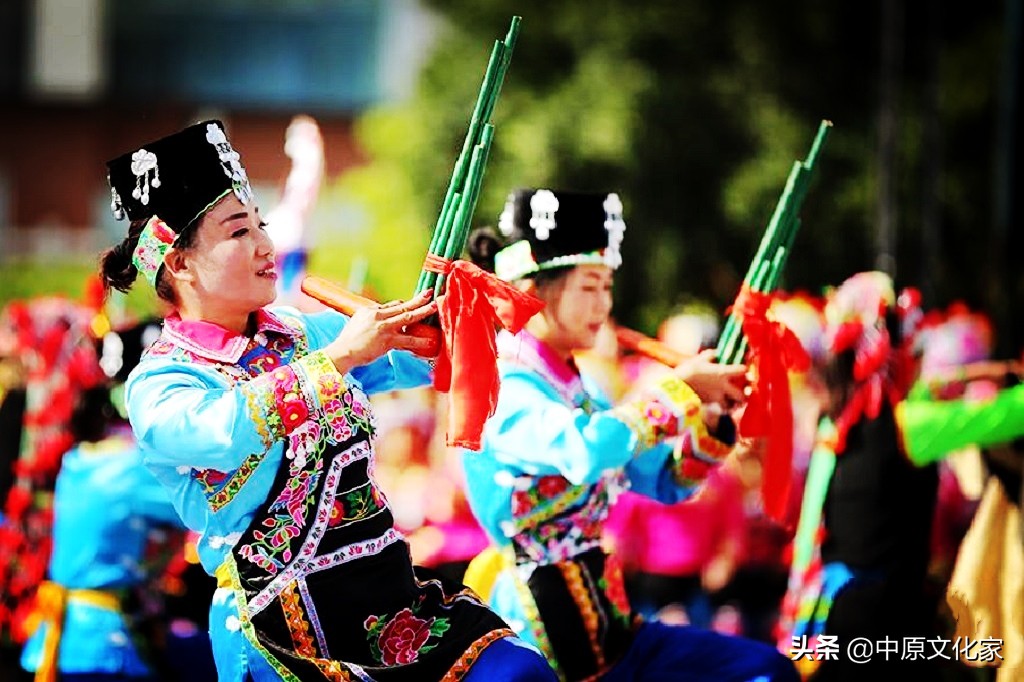 火把节是哪个节日的传统习俗,火把节一般在农历几月几日举行