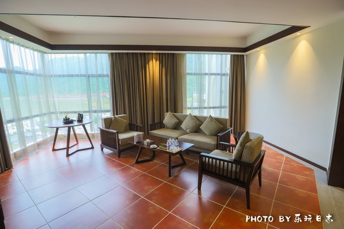 巴厘岛式私密温泉度假,听山野清风