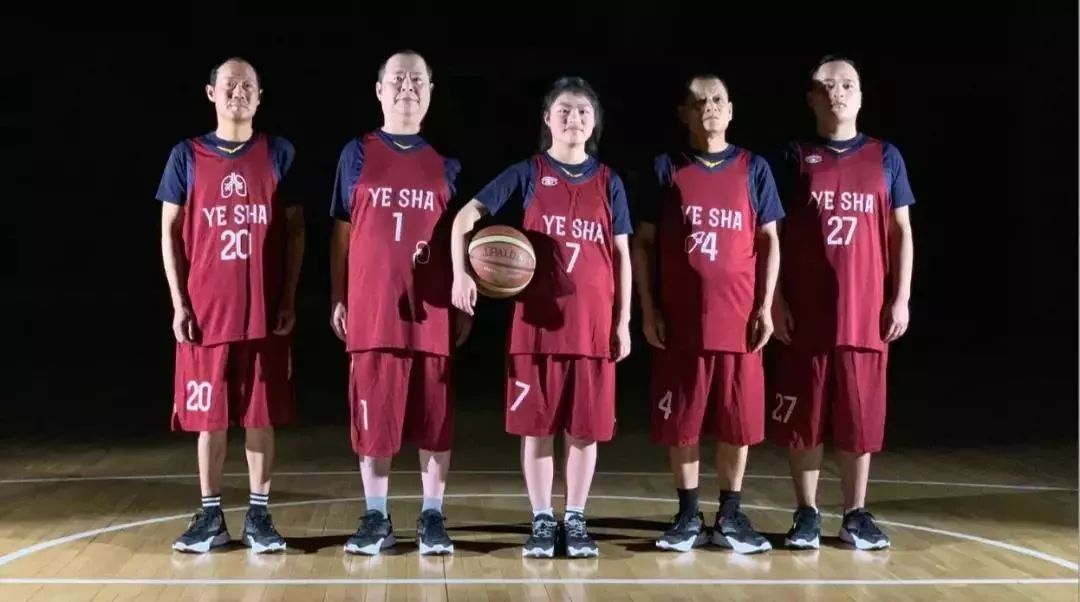 一个人的篮球队背后的故事,一支一个人的篮球队