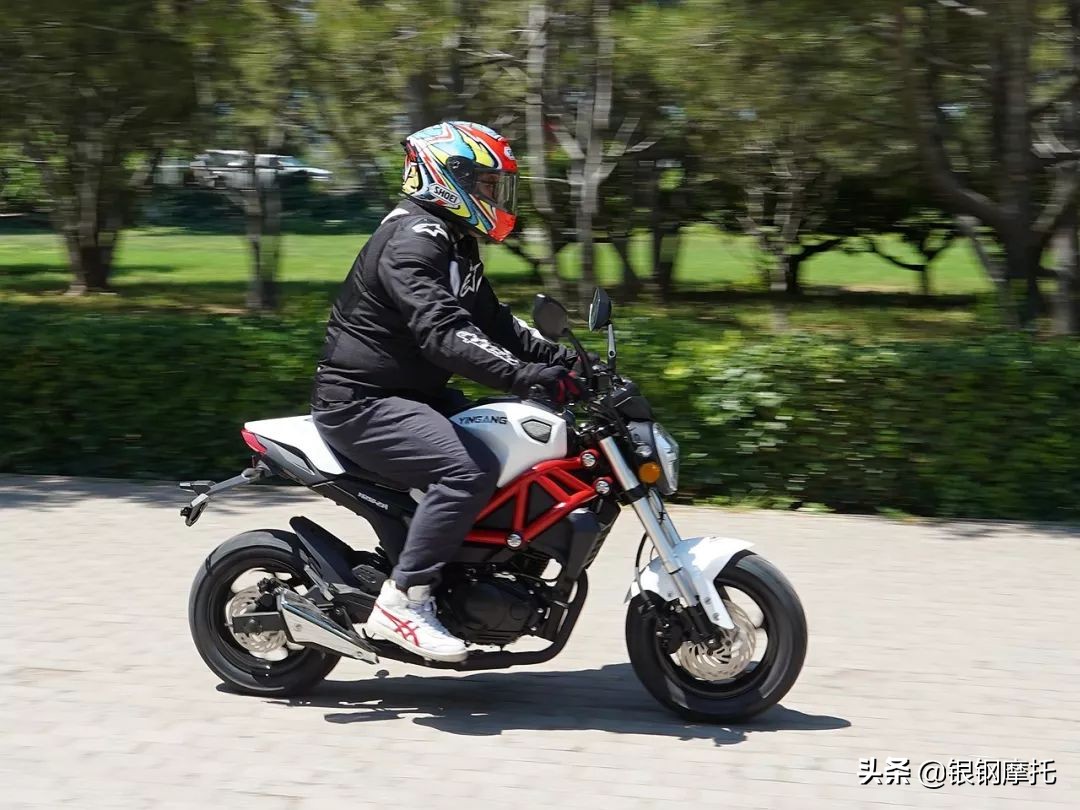 2018款银钢小怪兽125cc,银钢小怪兽yg150-23a电喷实测油耗