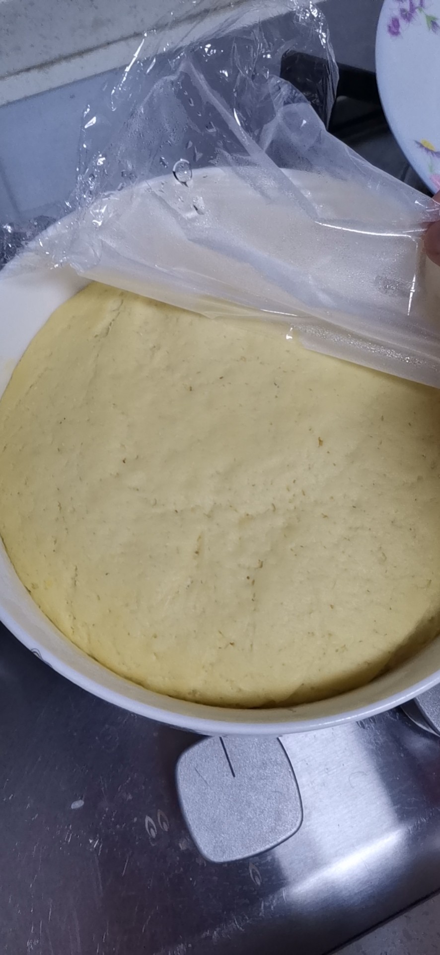 包子蒸回缩包子皮是苦的,蒸出来的包子发硬死面