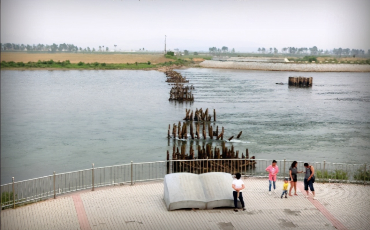 抗美援朝中我国工兵的杰作：炸不断的“隐形桥”，弄得美军懵圈