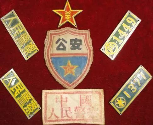 中国警服变迁的历史意义,警服变迁可以反映出什么