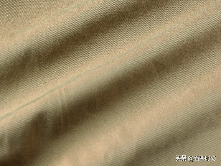 男士风衣如何穿保暖又时尚,2020年最流行的男士风衣