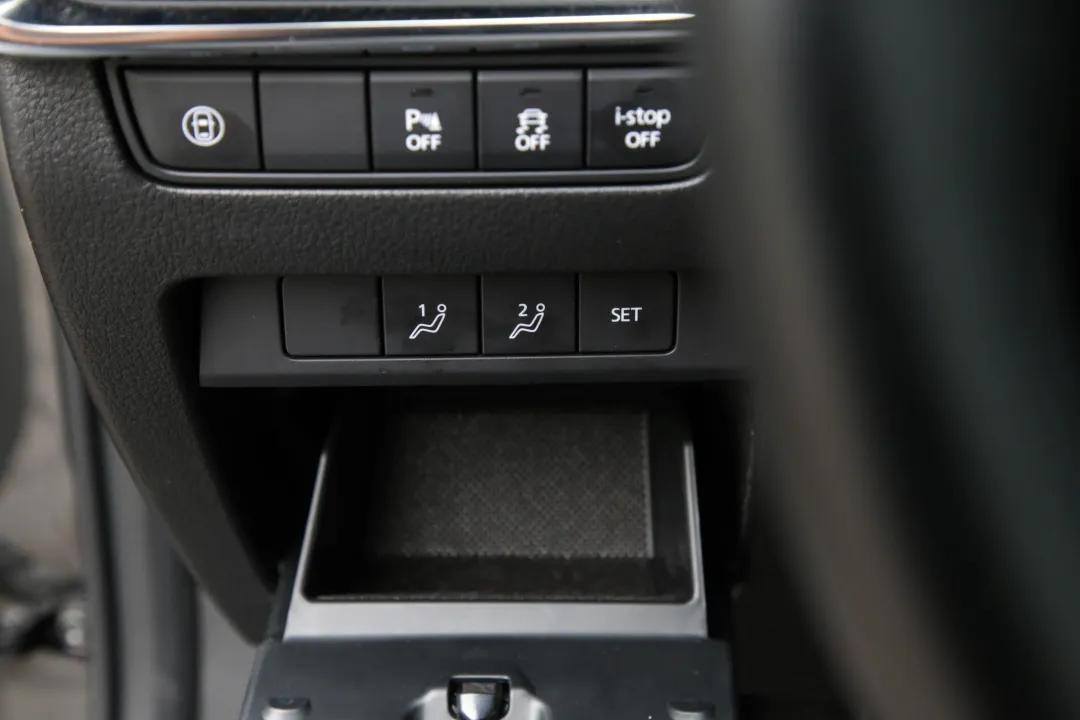 11.59万思域,思域的cvt和昂克赛拉的6at哪个好