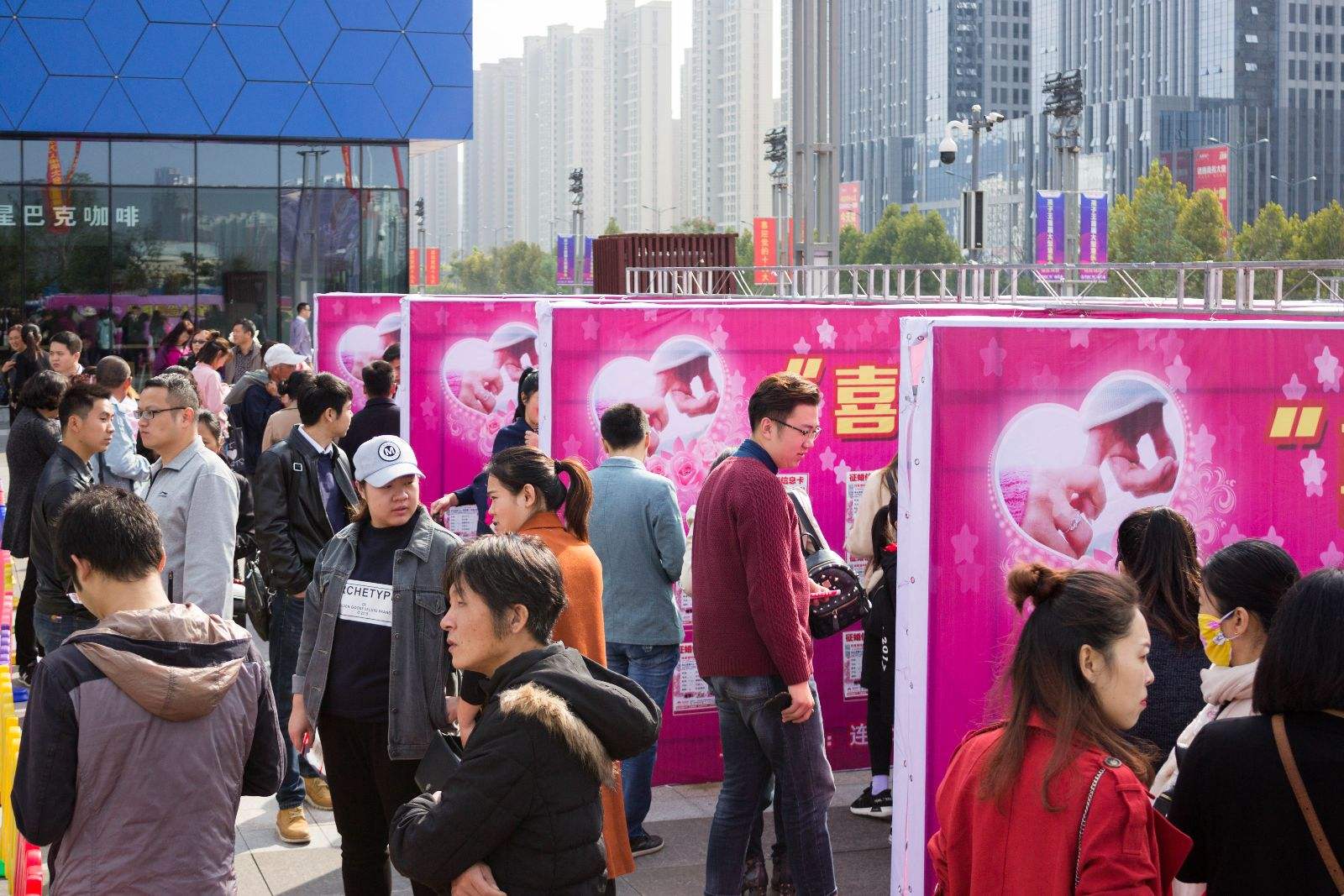 相亲说不合适就是穷吗,相亲对象说不合适的潜台词是穷吗