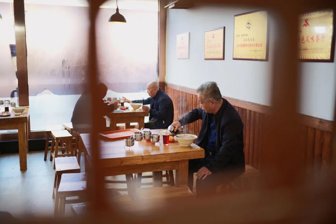 骑28自行车,骑自行车去俄罗斯老宋