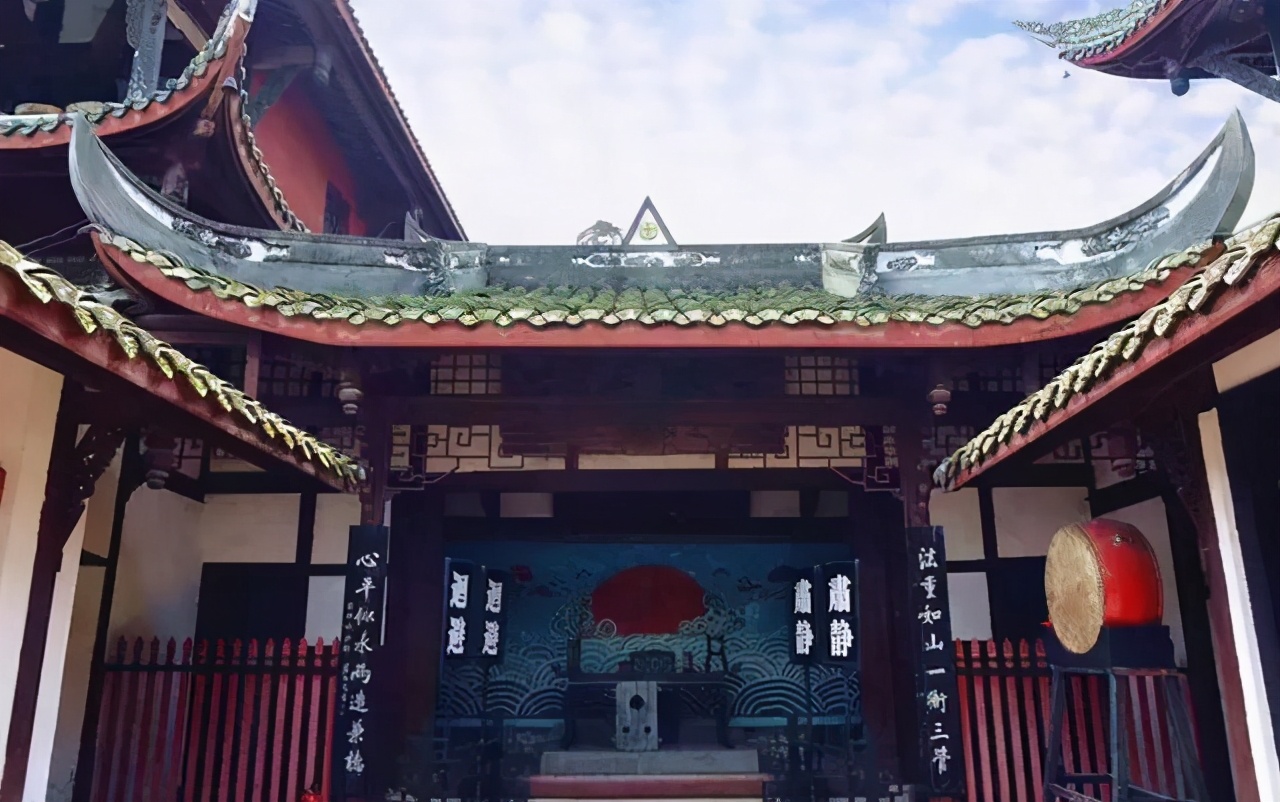 漫步天府之国黄龙溪古镇,成都黄龙溪鹿溪河