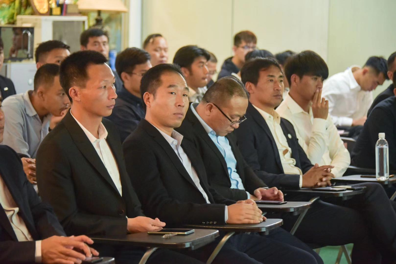 果辉足球最新信息,果辉足球强不强