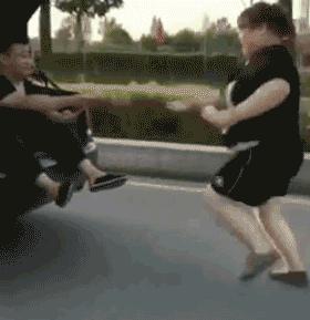 铁砂掌搞笑小视频,搞笑gif妹子你这心机有点深啊