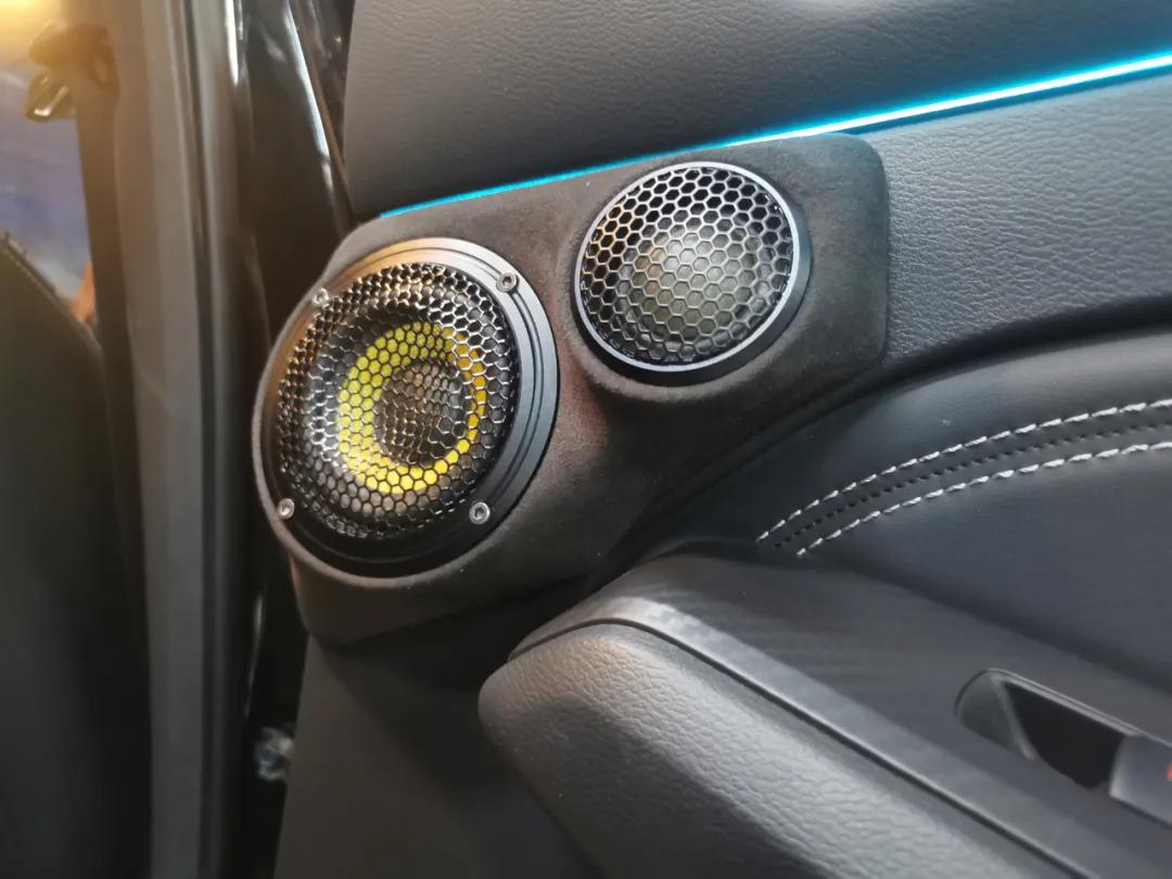 38号车评日产天籁2.0自吸,曝日产新款天籁实车