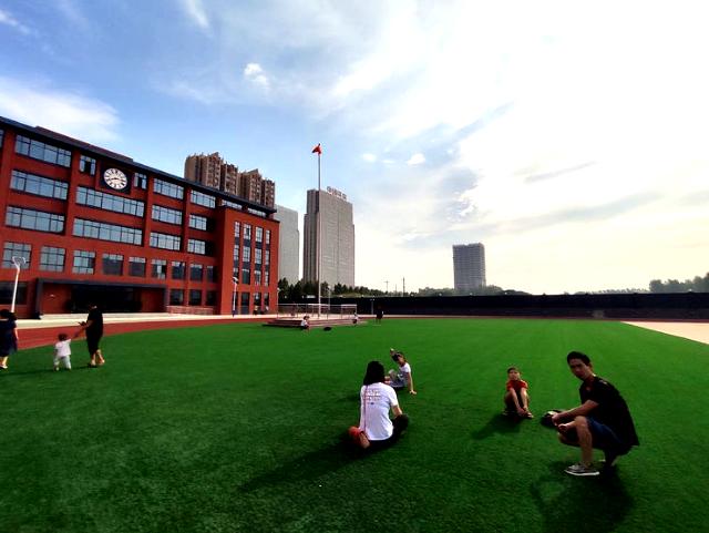 许昌许州路小学视频,许昌东区新时代精英学校