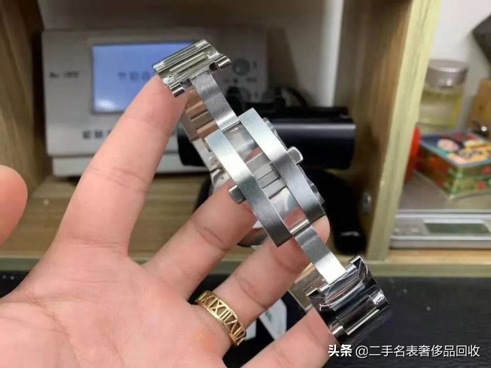 卡地亚蓝气球手表有什么魅力，让人们如此追捧