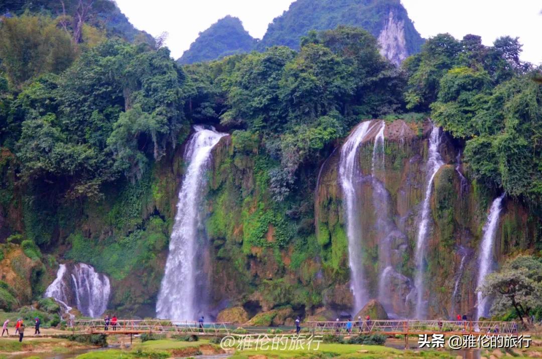 广西崇左市德天跨国瀑布 (广西崇左德天瀑布中越边境)
