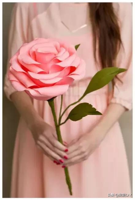 好看好折的玫瑰花,花店手工玫瑰折法
