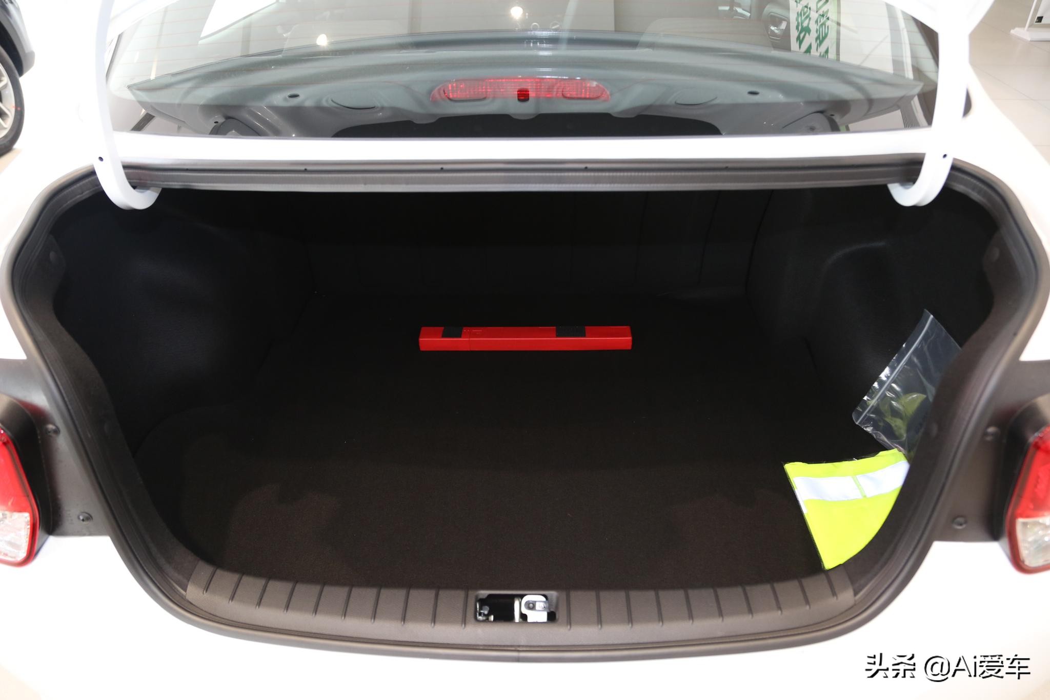 2015自动挡瑞纳,比飞度省油家用挺合适