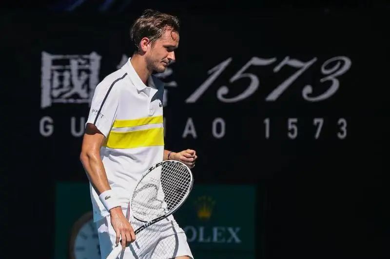 这不比博人传燃？春节刚过，体坛后浪已开启权杖交接战